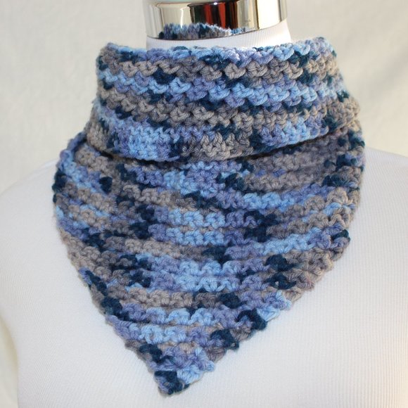 🐶 NEW Child Bandana Crochet Cowl or Pet Handkerchief HANDCRAFTED - Picture 3 of 4